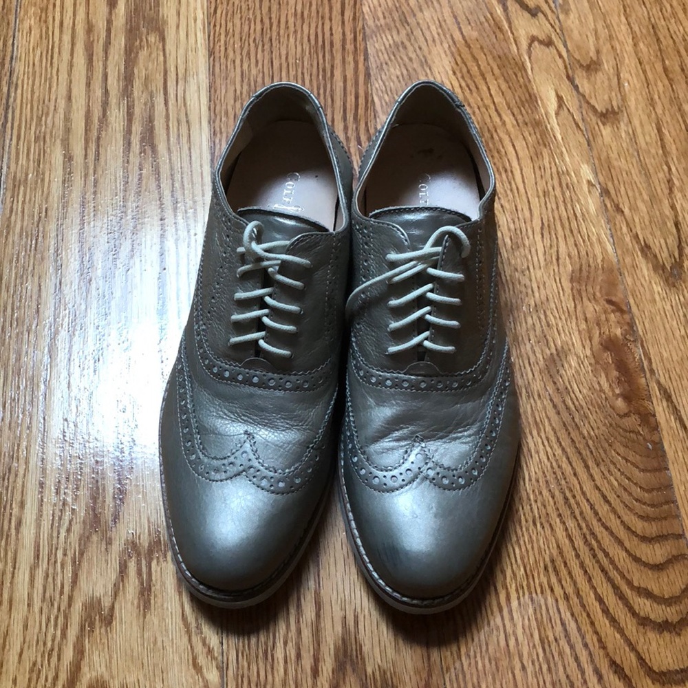 Cole Haan muted gold leather oxford loafer -size 8